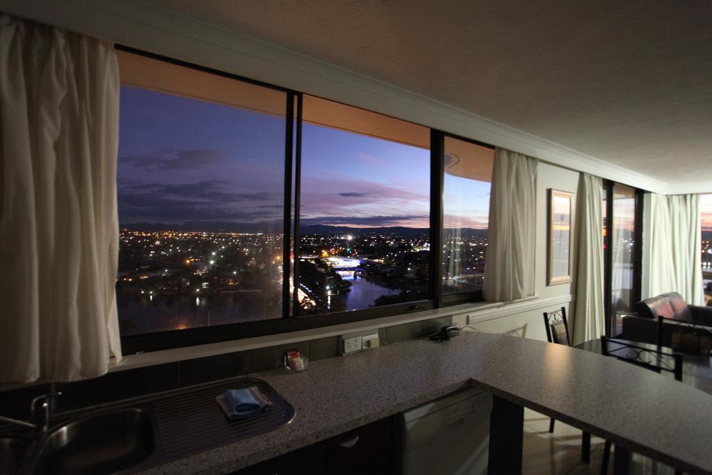 Anacapri Holiday Resort Apartments Surfers Paradise Kültér fotó